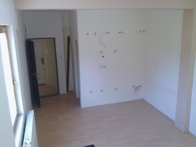 Garsonjeru u centru Niša 24m2