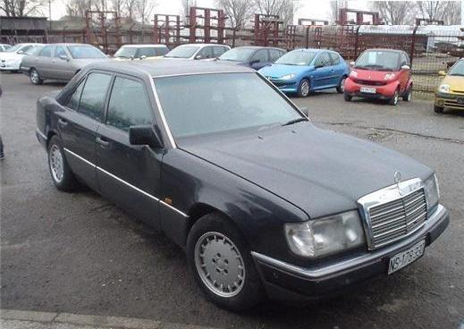 Mercedes-Benz-200-200-E--88