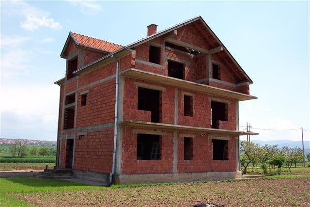 Kuca-400m2-u-Bubanj-selu