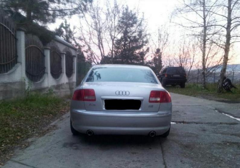 Audi-A4--04