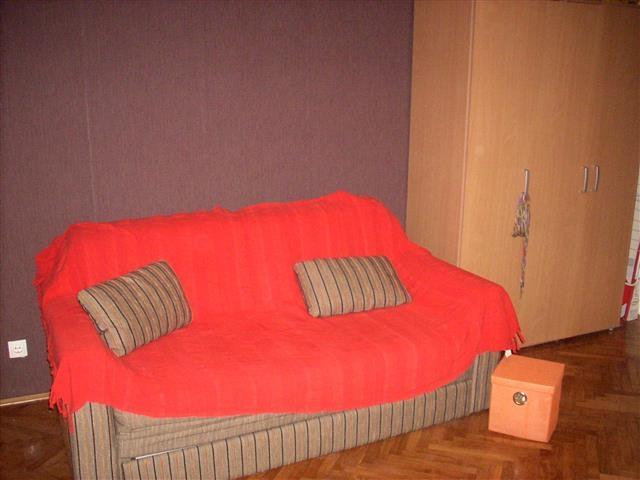 Izdajem-1-0-stan-kod-Fontane