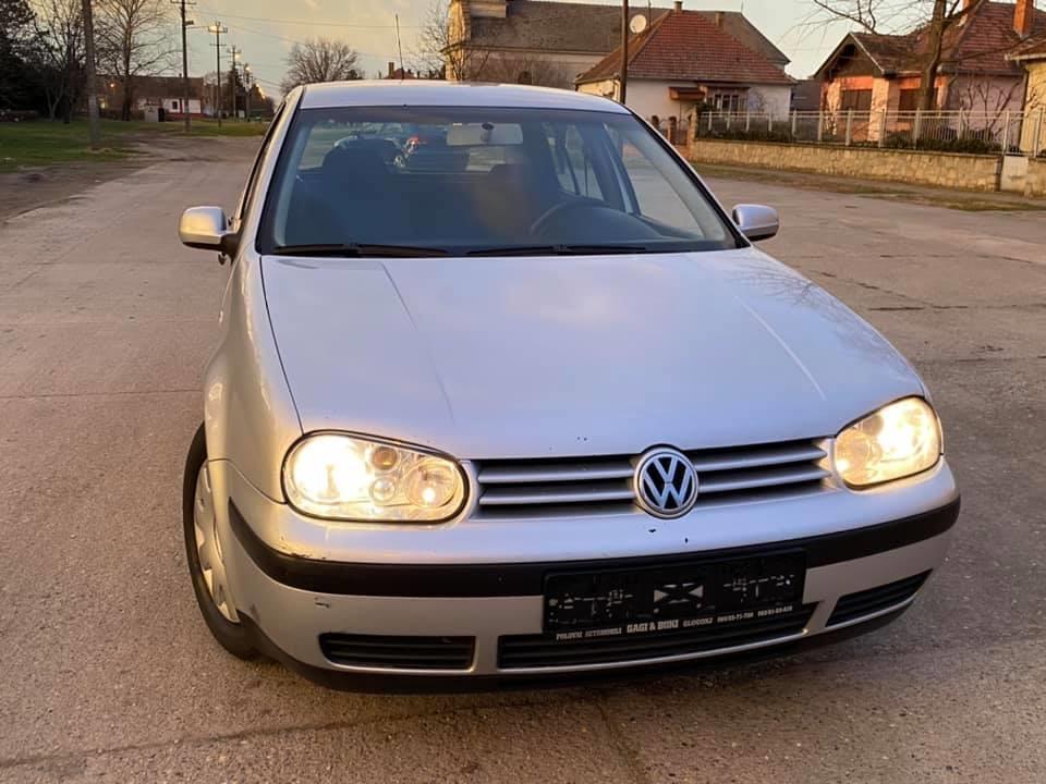 VW-GOLF-4