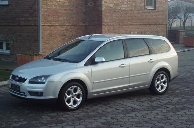Ford Focus 1.6 tdci vrh -07