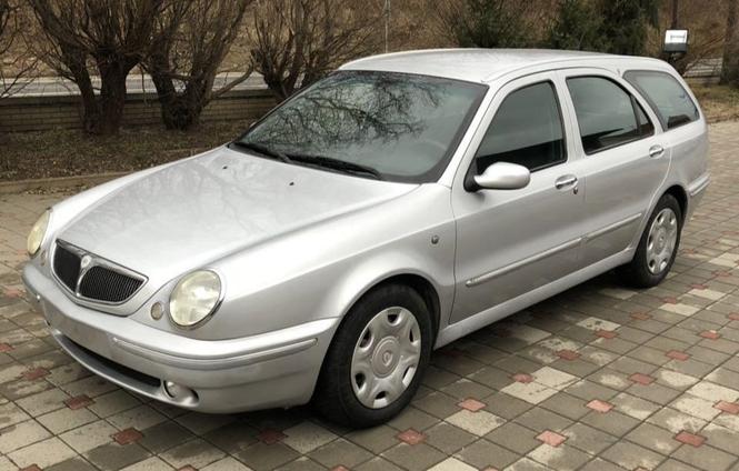Lancia Lybra 1.9 JTD