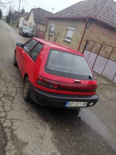 Mazda 323