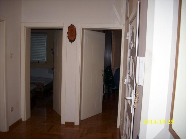 Stan 89m2 Medak Medakoviceva uknjizen