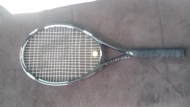 Prodajme teniski raket
