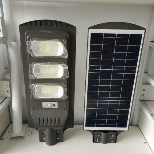 Solarni-led-reflektor-150w---