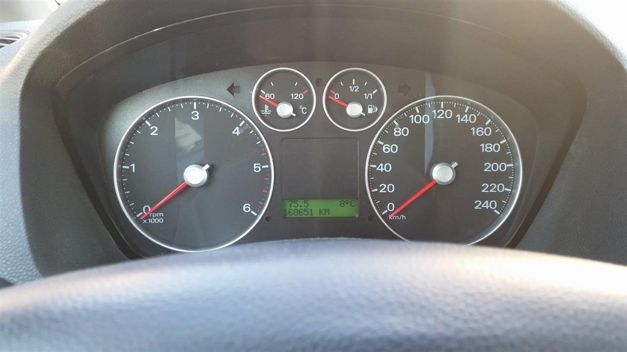 Ford-C-Max--04