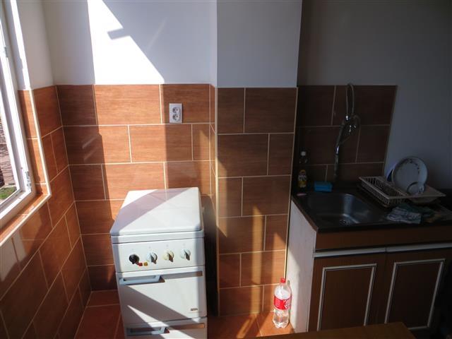 Potpuno-renoviran-stan-40m2--u-Beogradu