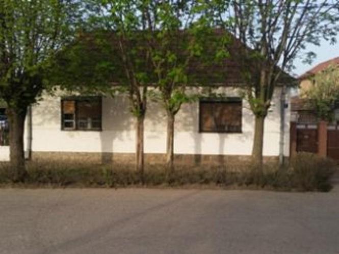 Kuca u Batajnici naselje Sangaj