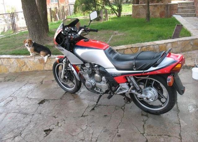 Yamaxa-XJ750-1984--stranac