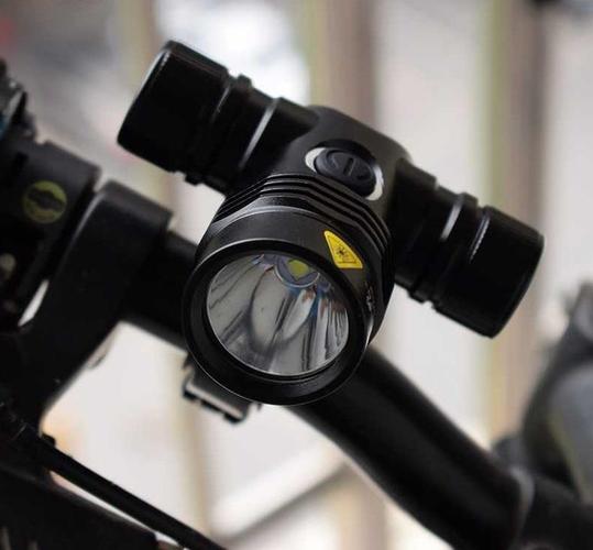 Led XML U2 lampa za bicikl