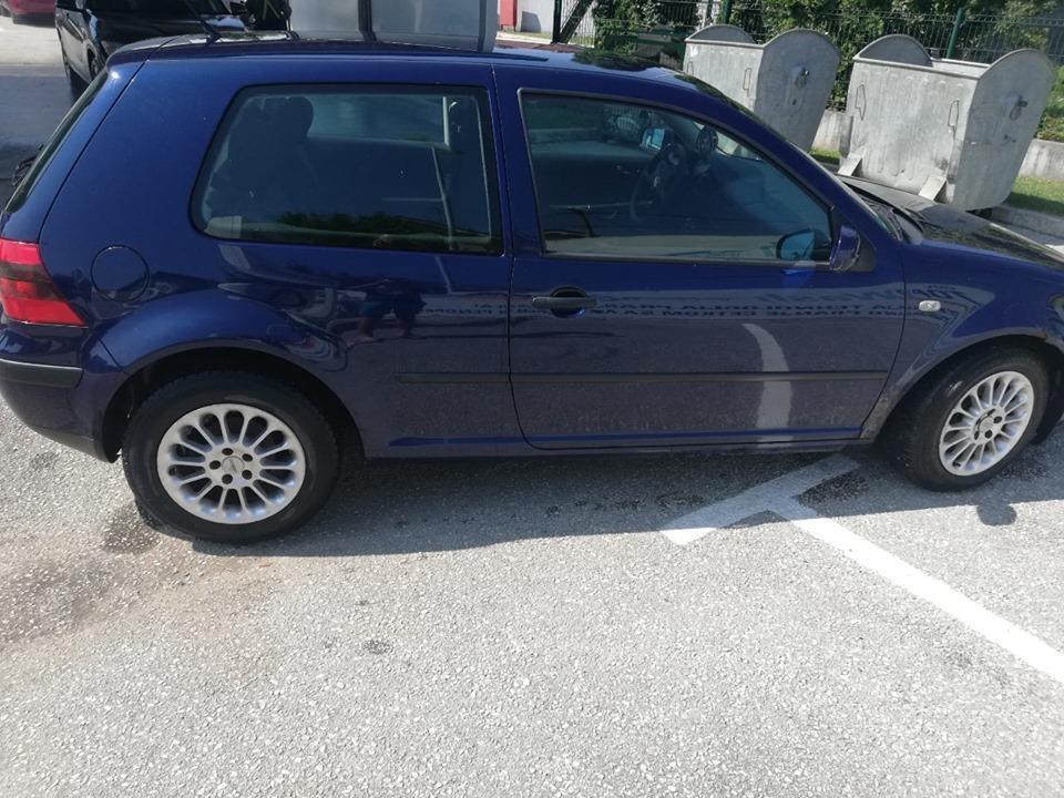 VW-Golf-4-
