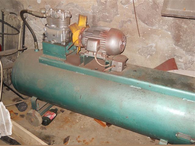 Kompresor "Trudbenik" 250l