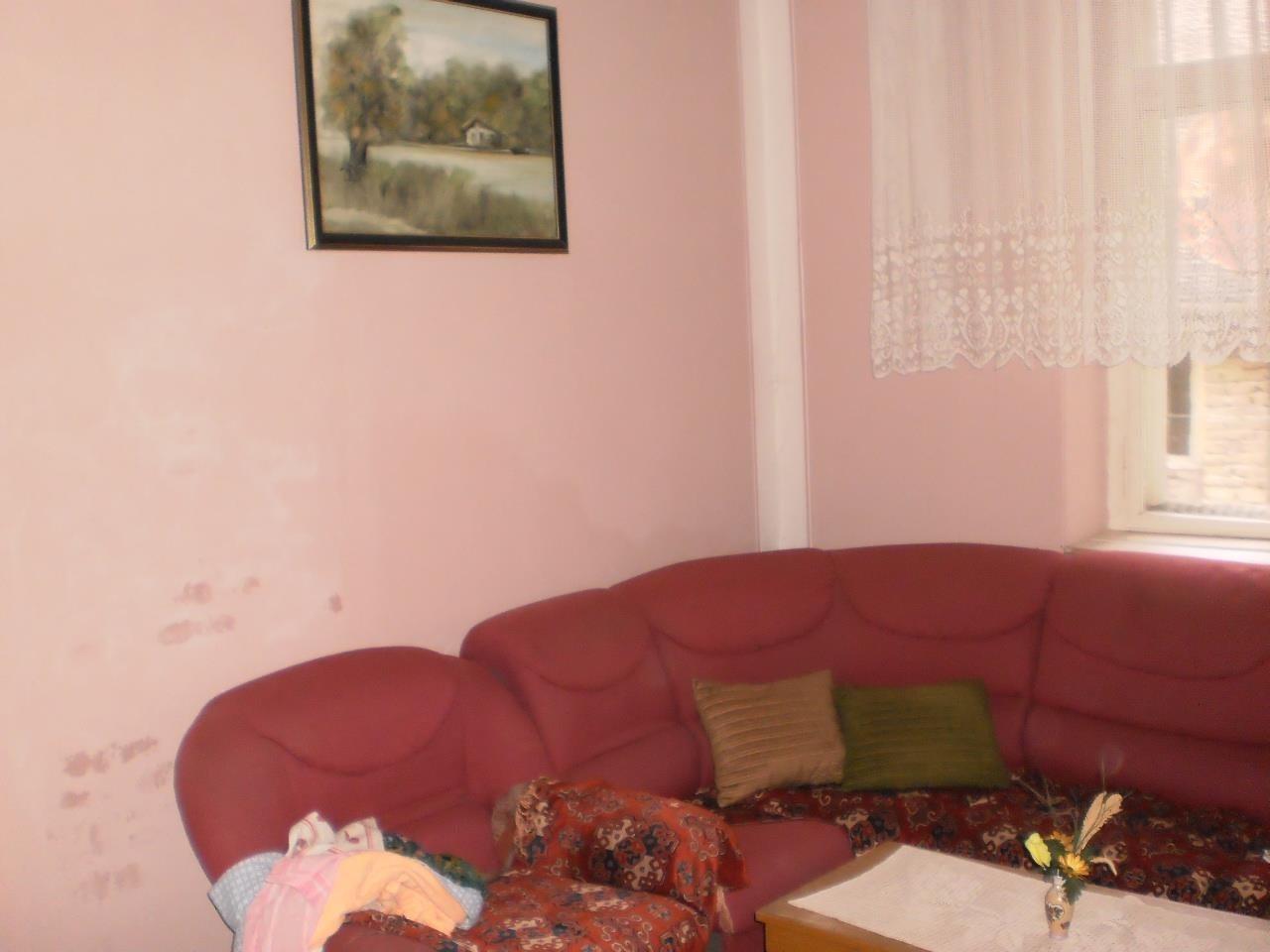 Kucu-sa-lokalom