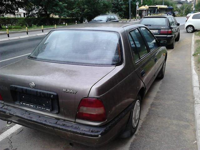 Nissan Sunny - 91