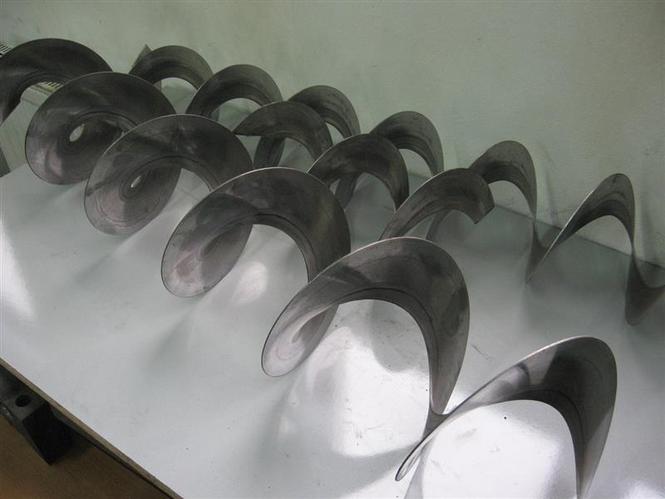 PUZNE SPIRALE 