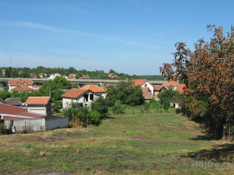 Prodajem Plac U Okolini Beograda Beograd