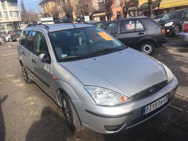 Ford-Focus-TDDI-karavan