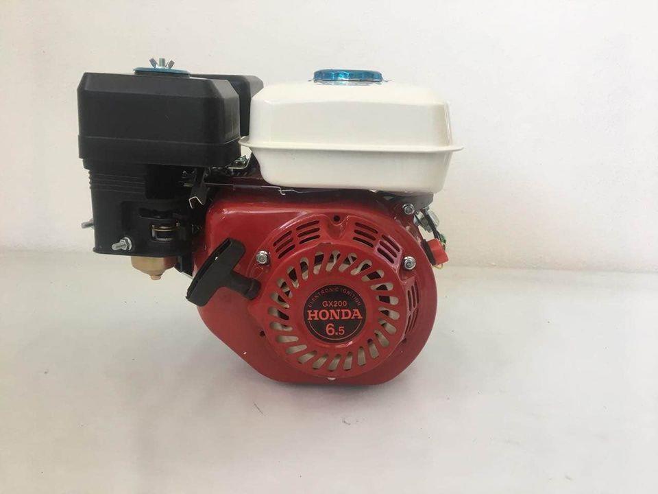 Honda motor 6.5 ks NOVO Beograd