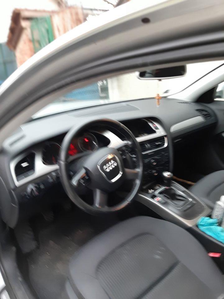 Audi-A4