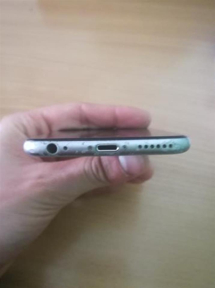 Na-prodaju-iphone-6s