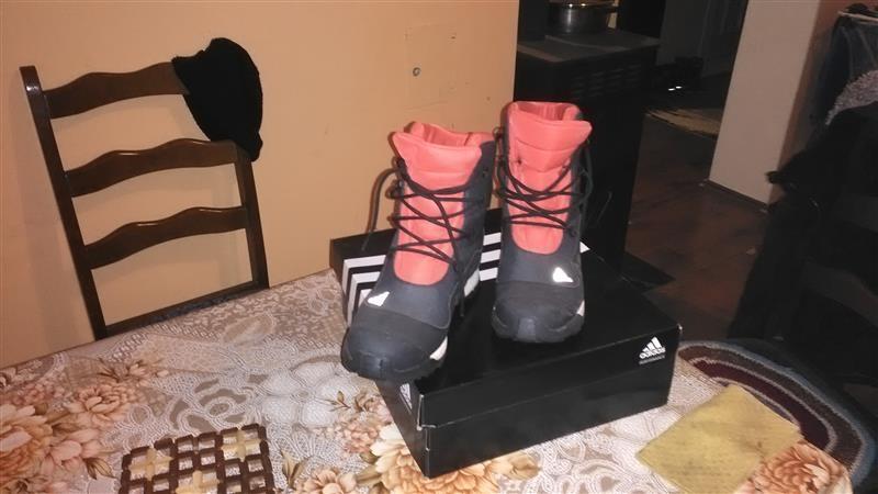 Adidas-patike--duboke-