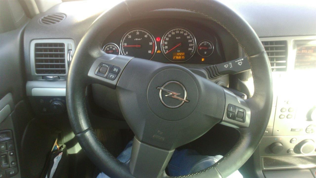 OPEL-SIGNUM-1-9-CDTI