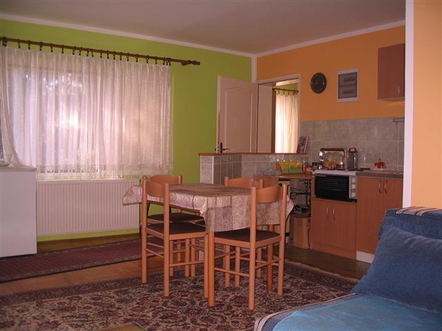 Stan-40m2-na-Zlatibor