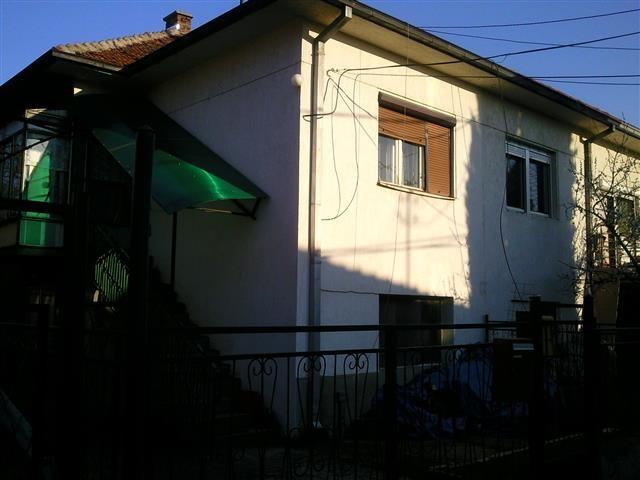 Stan od 50m2, Ledena stena