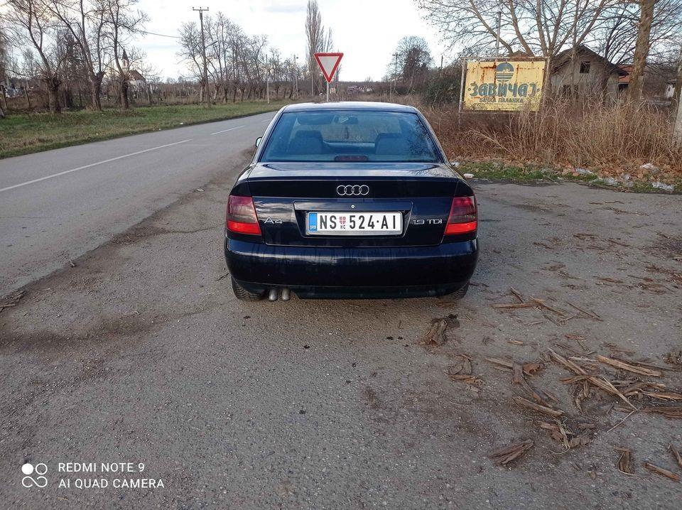 AUDI-A4-2000-GOD-