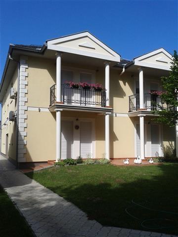 Nov trosoban stan 80m2 