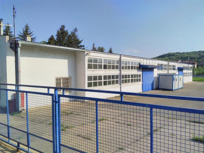 HALA - VRČIN - uz sam auto-put