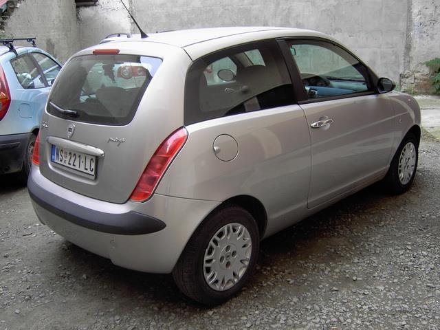 Lancia-Ypsilon-1-3-multijet---05--