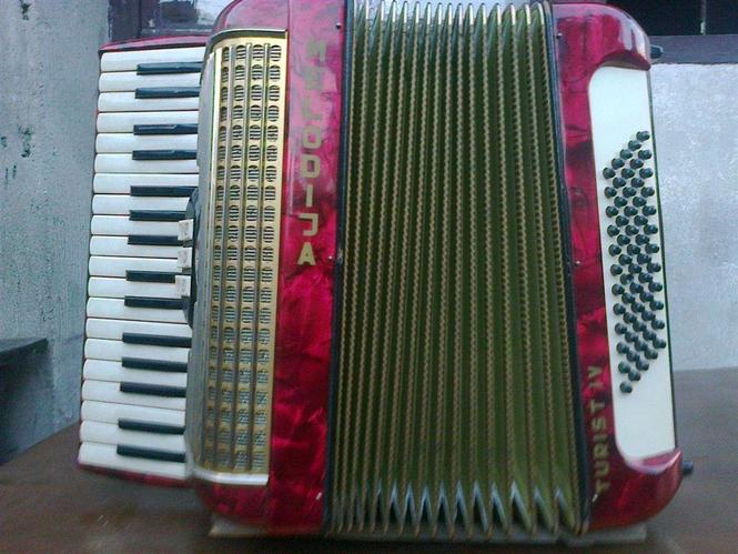 KLAVIRNA HARMONIKA