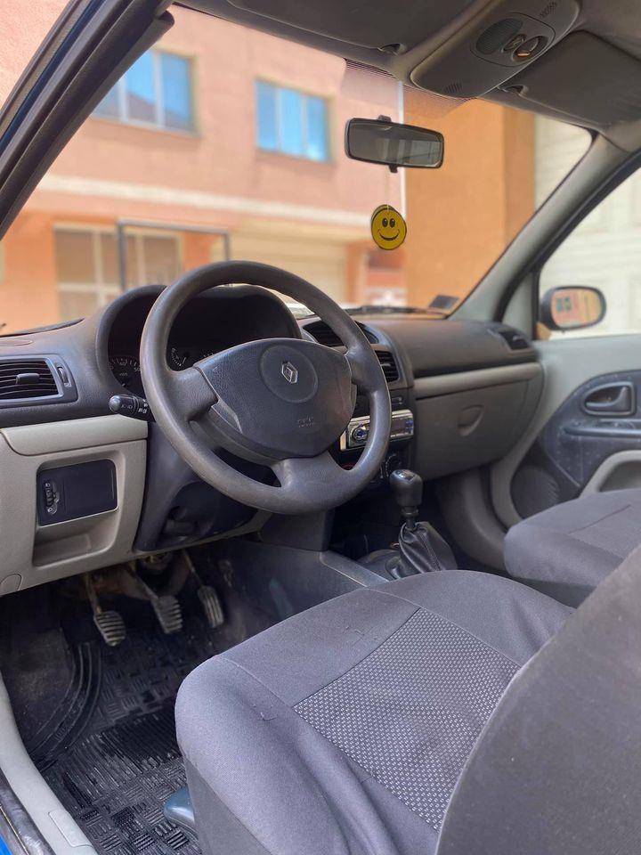 RENAULT-CLIO