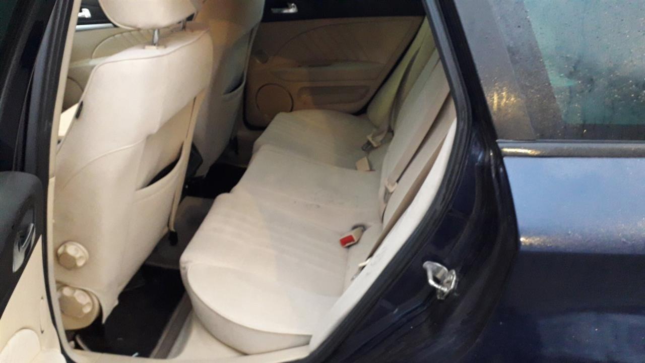 Alfa-Romeo-159-enterijer