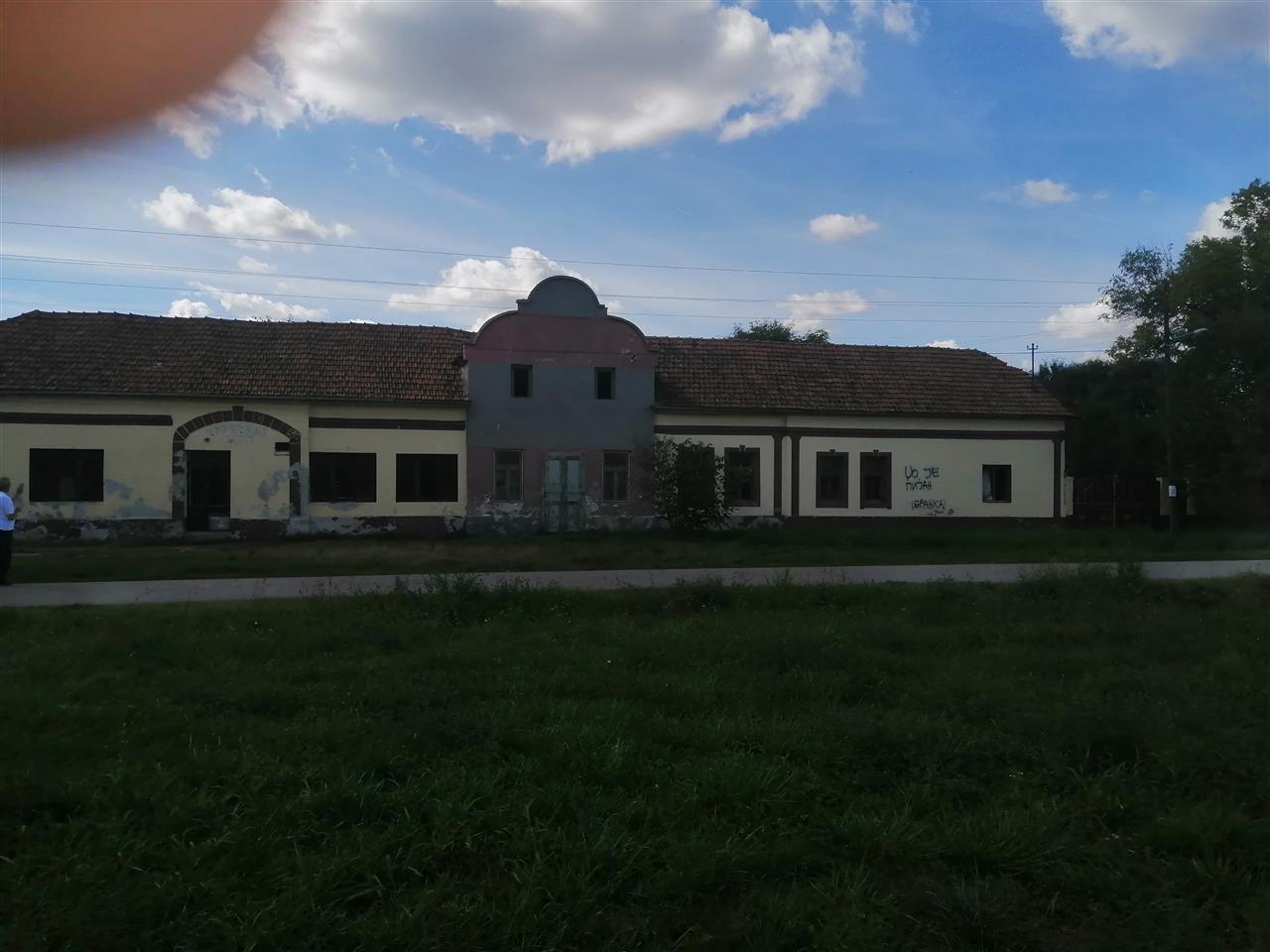 Prodajem-kucu-u-Stepanovicevu