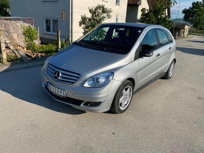 MERCEDES B180cdi
