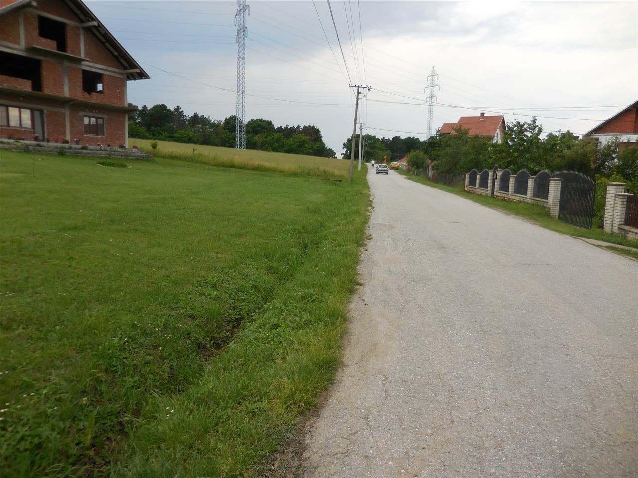 prodajem-plac