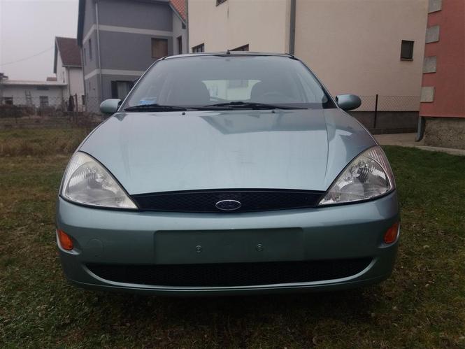 Ford Focus delovi