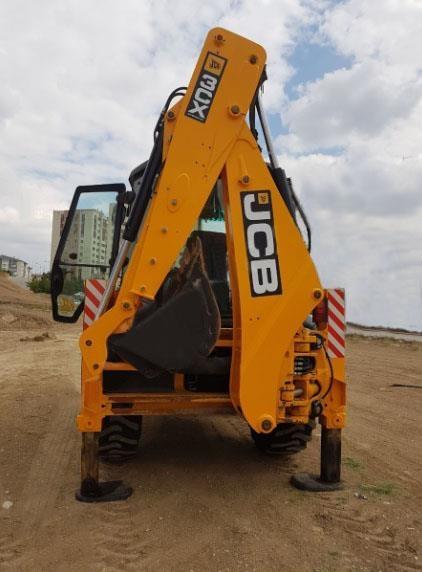 JCB-3-CX-
