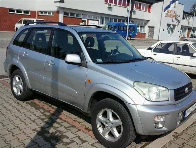 Toyota-RAV-4