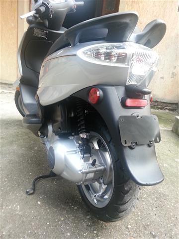 Piaggio-Fly-150---09