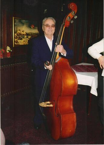 Ceski kontrabas beges 