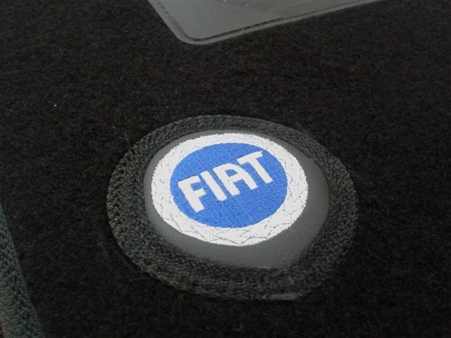 Fiat-Punto-3--Classic----Patosnice-tepih