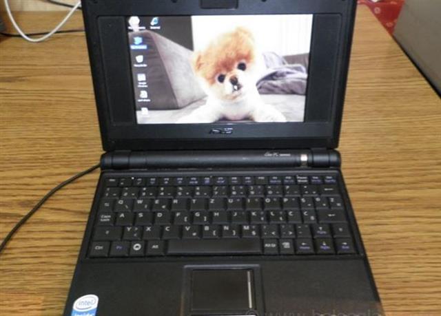 Asus Intel Celeron 900MHz 512MB