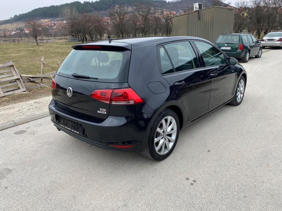 VW-GOLF-VII