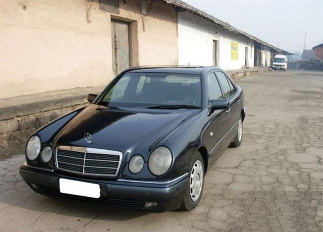 Mercedes-Benz E290 TD -98